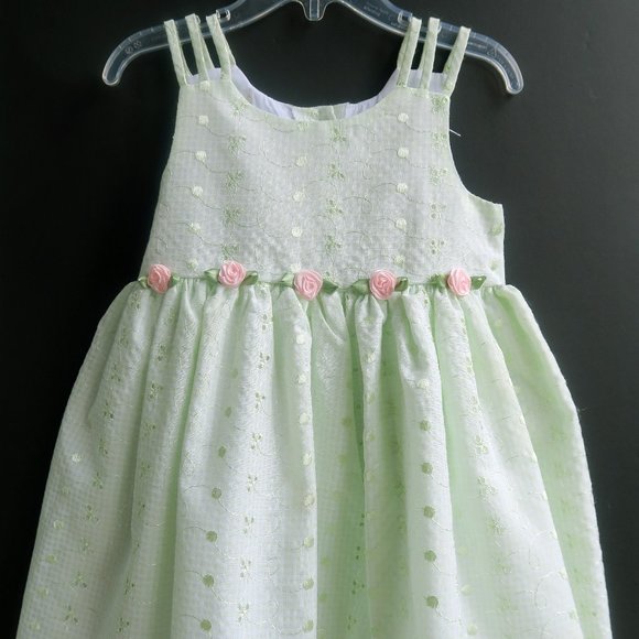 Bonnie Jean Other - Bonnie Jean girls dress 3T sleeveless light green fabric with floral embroidery